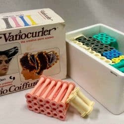 Box containing curlers in different diameters